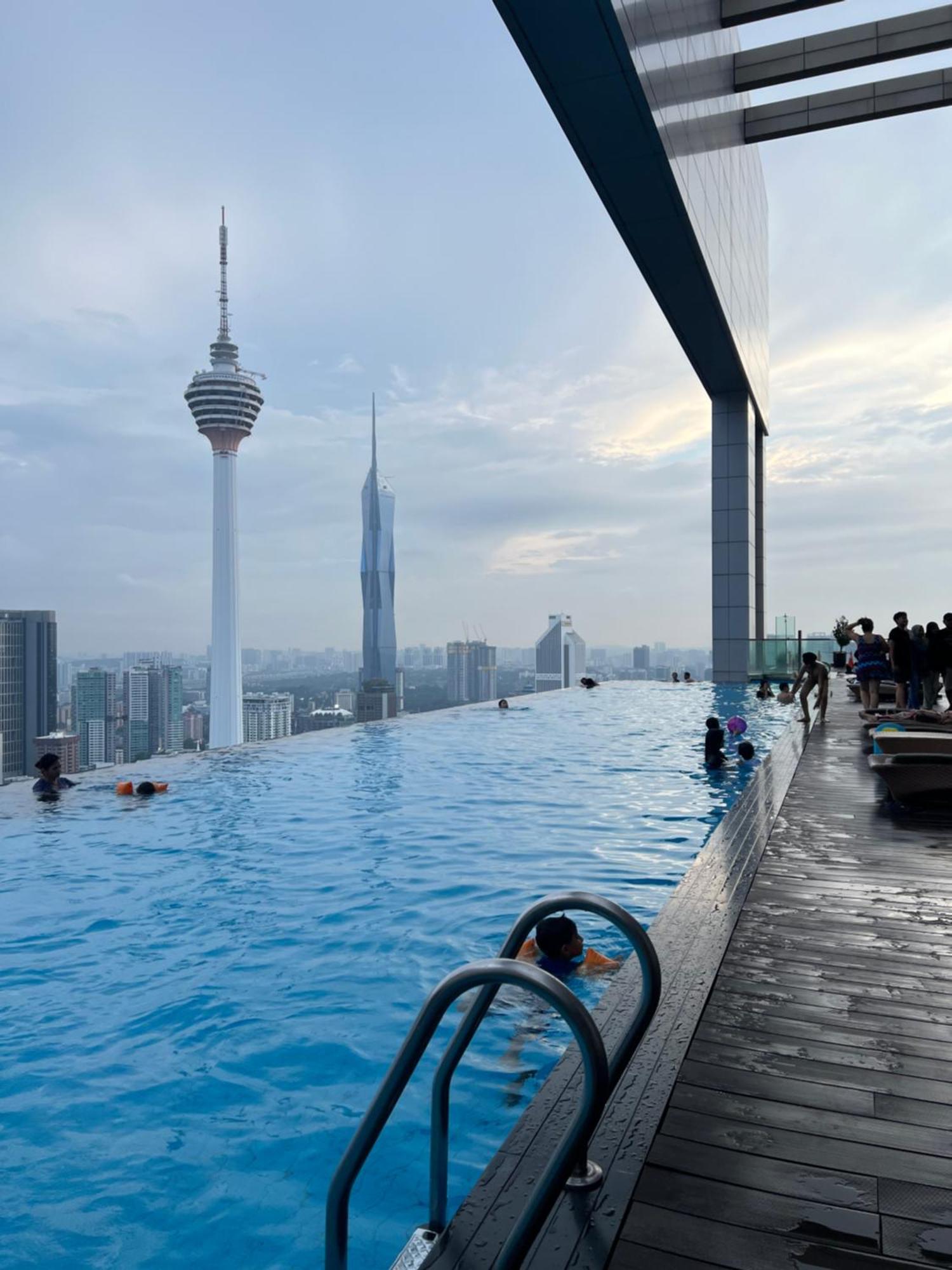 Platinum Klcc Apartment